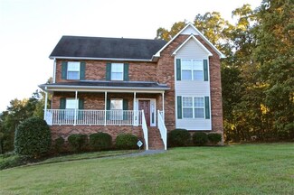6650 Valleyoak Dr, Clemmons, NC 27012