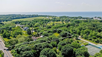 2365 Main Rd, Greenport, NY 11944