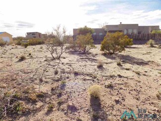 806 Hawthorne Blvd, Elephant Butte, NM 87935