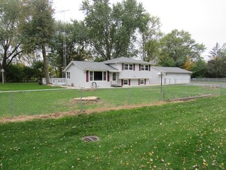 24411 W Linda Ln, Lake Villa, IL 60046