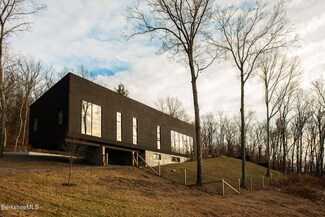 184A Cambridge Rd, Hillsdale, NY 12529