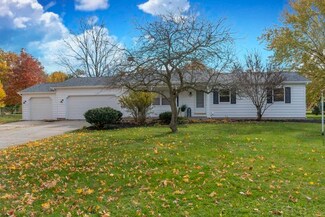 307 N Bend Dr, Bristol, IN 46507