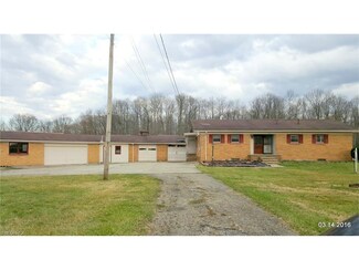 10912 Hopkins Rd, Garrettsville, OH 44231