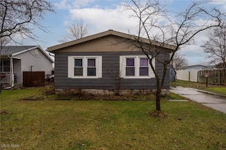 476 Stallion Ct, Lagrange, OH 44050