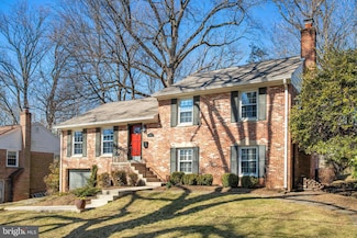 9712 Byeforde Rd, Kensington, MD 20895