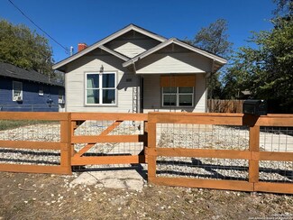 1431 E Crockett St, San Antonio, TX 78202