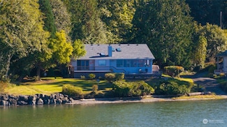 5530 Forest Shores Dr NW, Olympia, WA 98502