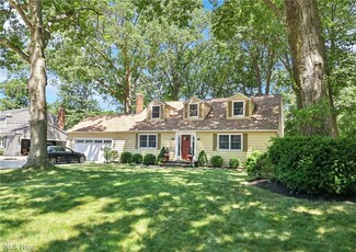28810 Wolf Rd, Bay Village, OH 44140