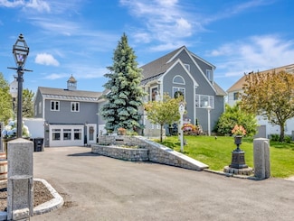 10 Vernon Ave, Hull, MA 02045
