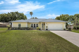 111 Ridgeview Cir, Eustis, FL 32726