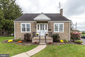 88 W 11th St, Red Hill, PA 18076