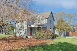 632 E Main St, Pilot Point, TX 76258