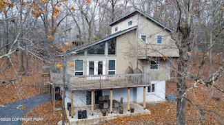 251 Dorchester Dr, Bushkill, PA 18324