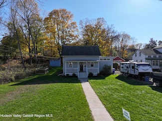 38 Church St, Coxsackie, NY 12051