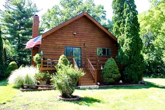 1120 Fox River Dr, Algonquin, IL 60102