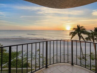 3115 Gulf Shore Blvd N Unit 205-S, Naples, FL 34103