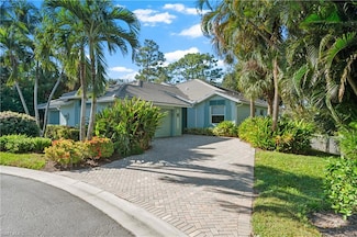 670 Catamaran Ct, Naples, FL 34110