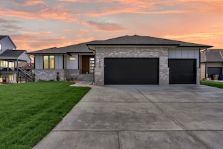 5970 Forbes Ct, Bel Aire, KS 67220