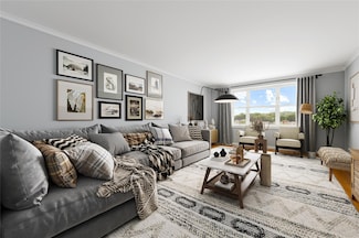 290 Collins Ave Unit 8B, Mount Vernon, NY 10552