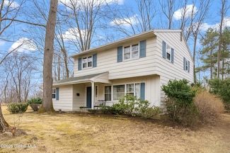 132 Devon Rd, Delmar, NY 12054