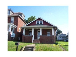 1123 Washington St, Farrell, PA 16121
