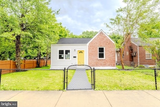 4105 38th St, Brentwood, MD 20722