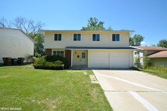 816 Blackhawk Dr, University Park, IL 60484