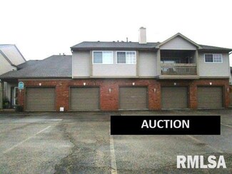 4557 N Thornhill Dr Unit 105, Peoria, IL 61615