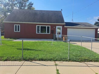1521 W Clark St, Albert Lea, MN 56007