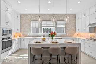 1625 Bridgeton Dr, Jacksonville, FL 32207