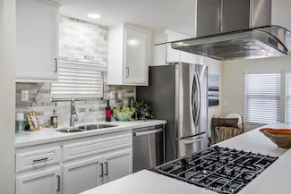 300 N Rampart St Unit 174, Orange, CA 92868
