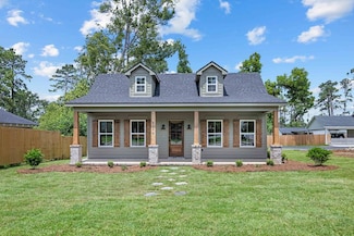 2204 N Oak St, Valdosta, GA 31602
