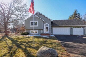 594 Chippewa Trail, Circle Pines, MN 55014