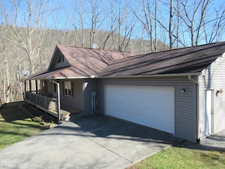 1061 Old Laurel Ln, Sevierville, TN 37876