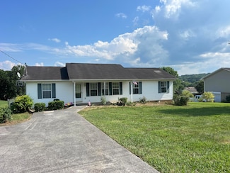 348 St Edward Dr, Dandridge, TN 37725