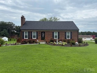 1112 Smith St, Bedford, VA 24523