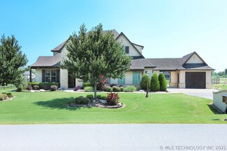 6313 N Locust Ln, Owasso, OK 74055