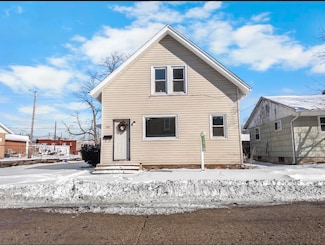 118 Jackson St, Michigan City, IN 46360