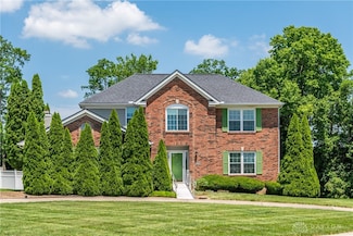 2384 Flyway Ct, Beavercreek, OH 45431