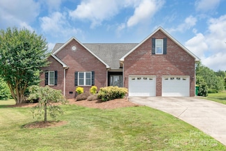 773 Hathcock Glen Dr, Oakboro, NC 28129