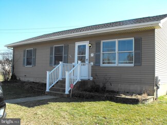 7 Harkins Dr, Smyrna, DE 19977