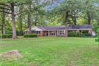 580 Elmus Paul Rd, Pineville, LA 71360