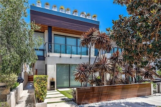 604 1/2 Acacia Ave, Corona Del Mar, CA 92625