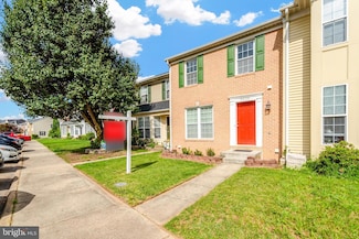 9236 Andrew Dr, Manassas Park, VA 20111
