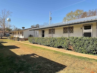 1600 Berry St, Sunrise Beach Village, TX 78643