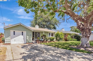 909 Via Manzanas, San Lorenzo, CA 94580