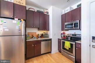 427 Monroe St Unit 404, Philadelphia, PA 19147