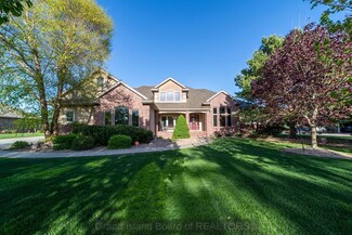 2414 Wicklow Dr, Grand Island, NE 68801