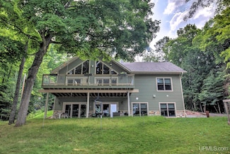 112 Stanley Lake Dr, Iron River, MI 49935
