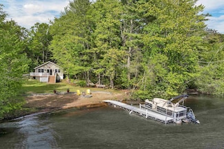 22 Shore Dr, Union, NH 03887